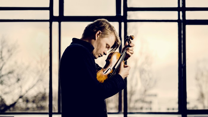 Pekka Kuusisto plays Sibelius